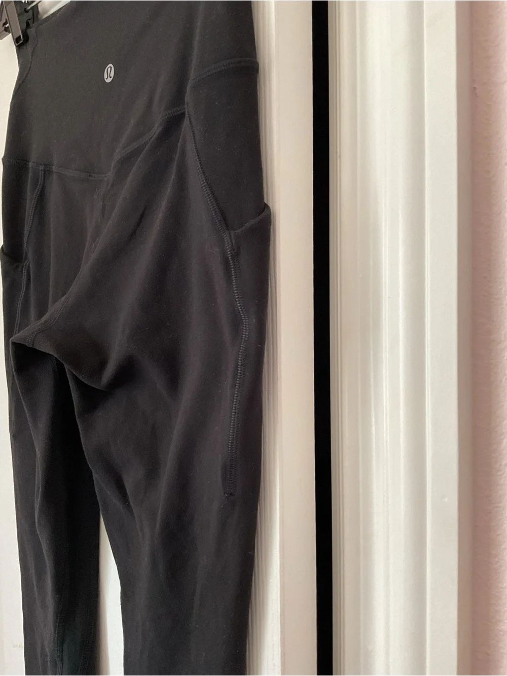 Lululemon High-Rise Leggings with Side Pockets – Black Black, 28